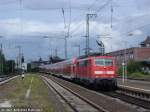BR 111 mit Zugen 101 101-2 zieht ihren RE von Kassel nach Frankfurt am 2.7.07 in den Gie�ener Bahnhof.