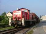 Am 04.06.2007 holt 294 716 einige G�terwagen im PA AKW ...