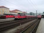 111 173 am 15.03.2006 mit einem RegoinalExpress in Regensburg!  ...