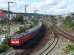 Blick auf den Aalener Bahnhof. Zur gleichen Zeit verl�sst Br.146 ...
