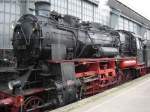 BR 58 311 auf Gleis 11 in Karlsruhe Hbf gegen ...