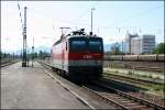 Die Innsbrucker 1144 200 wartet am 25.06.07 in Rosenheim und ...