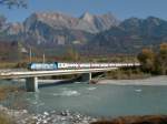 SBB Dosto Chur-Basel auf der Rheinbr�cke bei Bad Ragaz,22.10.00
(unter ...