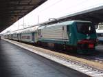 E464 062 mit Doppelstockgarnitur in Venedig Mestre  ...