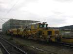 Gleisbaumaschinen und -krane Ein Bauzug der Firmer Schweer Bau steht am 30.07.2007 in Hennef (Sieg) auf einem Abstellgleis.