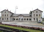 Das Empfangsgeb�ude des Bahnhofs M�geln, 28.07.07  ...