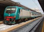 E464 280 mit einem Interregio Zug nach Venedig in Venedig ...