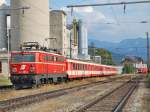 1042 007 mit Rex 3912 beim Ausfahren
aus dem Bahnhof Kirchdorf/Kr.am ...