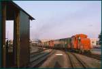 Drei Schmalspurz�ge hintereinander abfahrbereit in Gm�nd/N�. Soviel ich mich erinnern ...