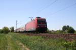 101 078 mit einem IC bei Weinheim(Bergstr)  ...