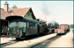 waldviertlerbahn Die Abfuhr wird im Bf. Alt Nagelberg zusammengestellt. (Archiv 09/75)