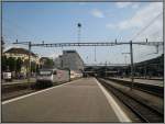 luzern Bahnhof Luzern am 18.07.2007. An Gleis 4 wartet der IR nach Z�rich mit 460 100.