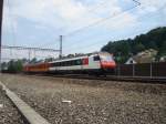 re-460-mit-zugen Eine Re 460 war am 19.07.2007 mit einem Bt Steuerwagen und einem Messwagen bei Aarau unterwegs.