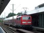 BR 111 mit Zugen Br 111 139 von Braunschweig nach Bielefeld in Hannover Hbf (31.7.2007)