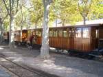 Ferrocarril de Soller 04.11.06,Spanien/Balearen/Mallorca/Soller,Fahrzeugreinigung im Bf.Soller.