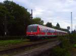 Regionalzug mit Steuerwagen (Bauart Wittenberge) voraus von Bahnhof Lindau kommend ...