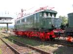 Die DR 244 (BR 144) aus Halle zu gast in ...