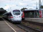 Ein ICE-TD rast duch Minden Richtung Hamm (3.8.2007)  ...