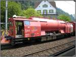 L�sch- und Rettungsz�ge Ein Tankl�schwagen der SBB im Bahnhof von Fl�elen. (18.07.2007) 