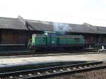 SM42 SM42-960 qualmt vor dem Stargarder G�terschuppen vor sich hin.
Stargard 06.04.2007
