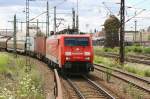 BR 189 189 064 zieht einen G�terzug in den Bahnhof Halle. 24.07.2007
