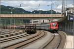 BR 1116 vor Personenz�gen Mit 10 Minuten Versp�tung rollt die 1116 115  mit dem OEC 162 'TRANSALPIN' nach Basel aus dem Bahnhof Kufstein. Gru� an den Lokf�hrer f�r das Fernlicht. (28.06.07)