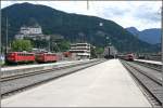 BR 139 Bahnhofs�berlick in Kufstein: W�hrend die 139 552 und 140 737 ihren Donnerstag auf dem Abstellgleis verbringen, rollt auf Gleis Zwei die 1016 011 mit einer 1116 2. mit dem 'Westbahnstar' OEC 163 'TRANSALPIN' nach Basel ein. Rechts im Bild (schwer zu erkennen) wartet eine ES64U2 der WLB auf neue Aufgaben. (28.06.07)