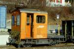Dienst- und Rangierloks RhB - Tm 2/2 15 am 02.07.1997 in Tiefencastel - Rangiertraktor - �bernahme: 12.06.1957 - RACO1491/CUMMINS - 69 KW - Gewicht 9,00t - Zuladung 2,00t - L�P 5,06m - zul�ssige Geschwindigkeit 4/8/17/30/60geschleppt km/h - �3=09.02.1990 �1=17.09.1996 - Logo nur RhB - Heimatstation: Tiefencastel - Lebenslauf: ex Tm 2/2 64 - 1990 Tm 2/2 15. Hinweis: gescanntes Dia
