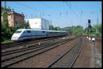 BR 401 (ICE 1 Z�ge) ICE 1 Mit ICE 789 Von Hamburg-Altona Nach M�nchen-Hbf F�hrt In Den Bahnhof Hamburg-Hbf Ein.05.08.08
