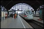 ICE T Mit ICE 1509 Hat Einfahrt In Den Bahnhof ...