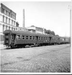 Auf dem L�denscheider Bahnhof bereitgestellte Zuggarnitur (Mai 1965)  ...