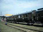 Diese historischen Wagen der PKP sind gerade neu aufgearbeitet worden.
1. ...