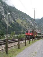 RE 420 mit einem Interregio auf der Talfahrt kurz nach ...