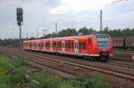 Vierteiliger Elektotriebwagenzug der Baureihe 425 525-3 als Haard-BAHN Regionalbahn RB42 ...