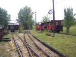 sonstiges Hier sieht man einmal den Bahnsteig des Museumsbahnhofes der Museumsfeldbahn Leipzig-Lindenau (MFLL). Dieser ist nur mit der Feldbahn erreichbar, die ihre G�ste dann von der Haltestelle Schomburgkstra�e abholt.