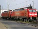 189 079-7 und 189 021-9 warten am 22.07.2006 in K�ln ...