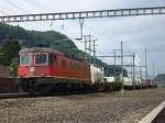 Die Re 6/6 11630 mit einem G�terzug nahe Aarau am ...