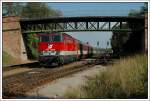 br-2143 Eine 2143 Planleistung ist der EuRegio 2533 'Grassalkovich' von Bratislava hl.st. nach Wien S�dbahnhof Ostseite. Die Aufnahme entstand am 25.8.2007 bei der Ausfahrt aus dem Grenzbahnhof Marchegg. Auch diese Br�cke wird es nicht mehr lange geben, das sie f�r die bevorstehende Elektrifizierung zu nieder ist.  