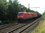 BR 185 267-0 + 185 008 ziehen einen Kohlenzug.(29.08.2007)  ...