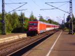 101 092-5 fährt mit dem EC nach Ärhus durch Elmshorn. ... 101 092-5 fährt mit dem EC nach Ärhus durch Elmshorn. ...