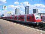 Die S 1 von Dortmund nach D�sseldorf verl�sst den Hauptbahnhof ...