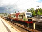 P�nktlich 16.51 f�hrt VT241 der HzL als HzL85866 nach Br�unlingen ...