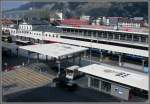 chur Der Umbau des Bahnhofplatzes in Chur mit Perrons f�r die Arosabahn und den Stadtbus neigt sich dem Ende entgegen. Im Gegensatz zum Glasdach der Postautostation wurde hier viel Beton verwendet, was das Ganze ziemlich schwer und erdr�ckend macht. (15.09.2007)