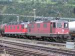 RE 10/10 mit Kesselwagenzug ...  De Rond Hans und Jeanny 21.09.2007