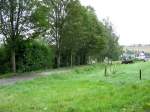 Der Bahndamm der Strecke ...  Kai Gl��er 25.09.2007