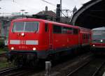 Eine E 111 157-4 verl��t gerade den Hauptbahnhof Hagen.  ...