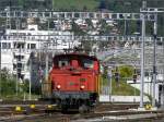 Ee 3/3 16428 auf Querfahrt im Churer Gleisvorfeld. (30.09.2007)  ...