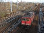 155 188 noch mit Scherenstromabnehmern bei Berlin-Sch�nefeld; 24.11.2006
  ...
