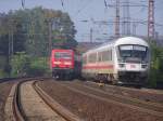Wettrennen ziwschen InterCity und der S1 nach Düsseldorf. Ausfahrt Mühlheim(Ruhr) ... Wettrennen ziwschen InterCity und der S1 nach Düsseldorf. Ausfahrt Mühlheim(Ruhr) ...