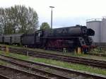 BR 01 'Uff dr schw�bschen Oisebah' - Mehrere Extraz�ge erreichten am 05.05.2005 die Bodenseeinsel Lindau. Unter anderem auch dieser, mit 01 519 bespannte Zug, der auf die R�ckfahrt nach Stuttgart wartete.
